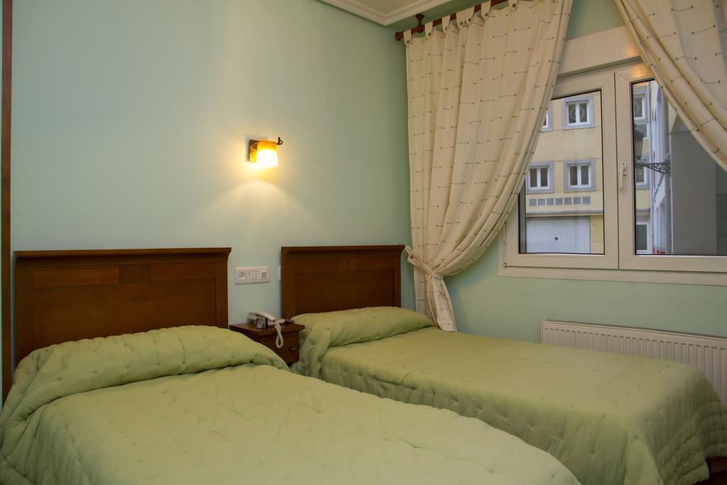 Hotel Los 14 Pravia Exteriér fotografie