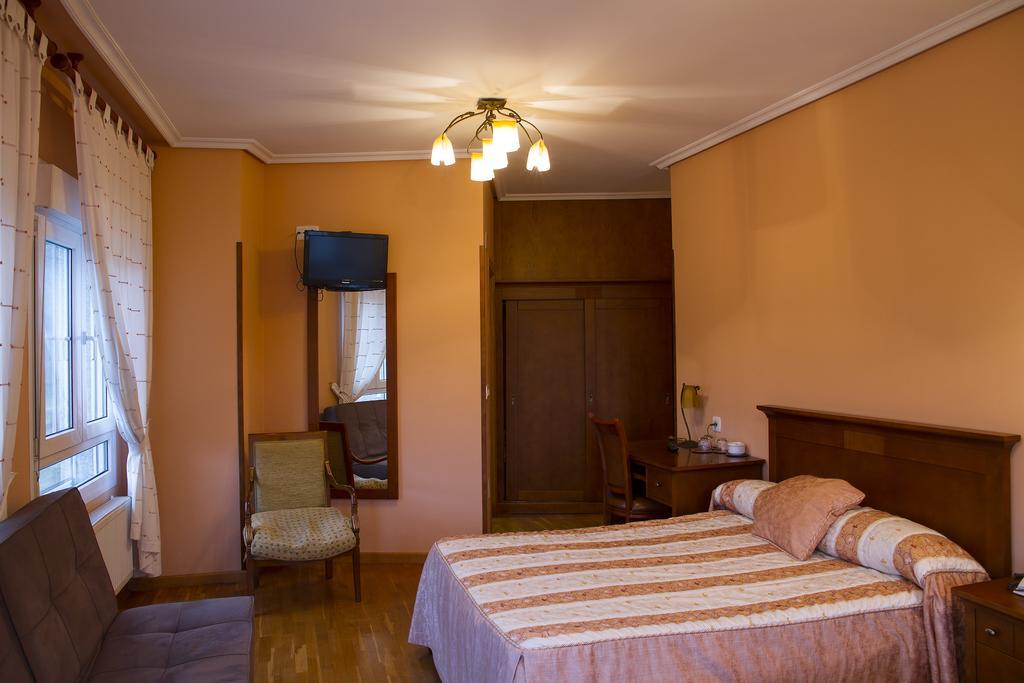 Hotel Los 14 Pravia Exteriér fotografie